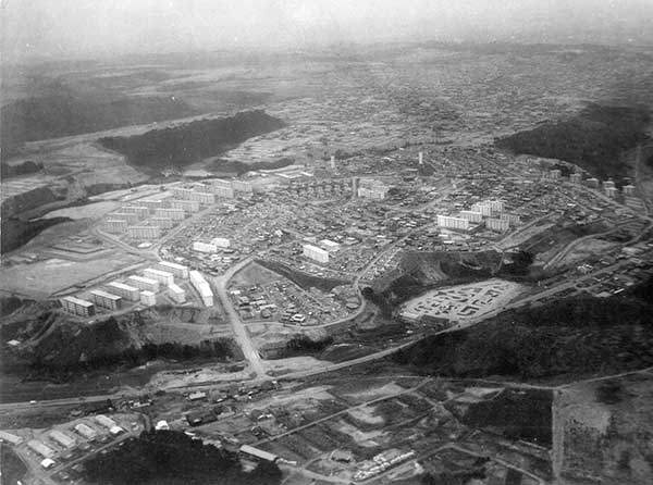 黒松団地全景（手前4号線）