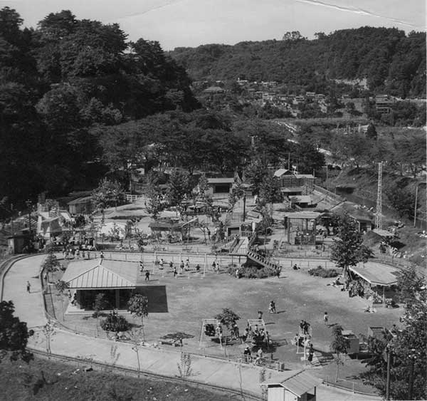 三居沢動物園全景