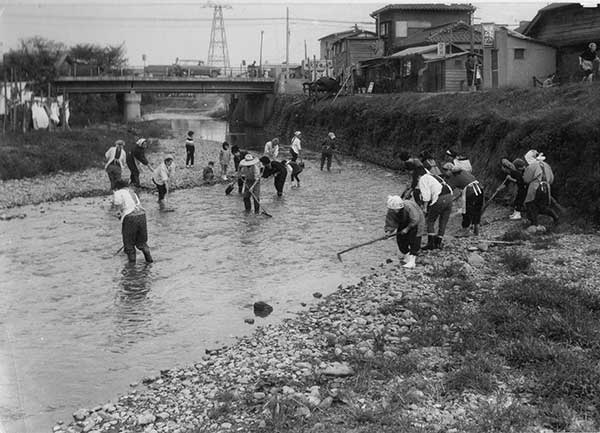 梅田川清掃（昭41.3）